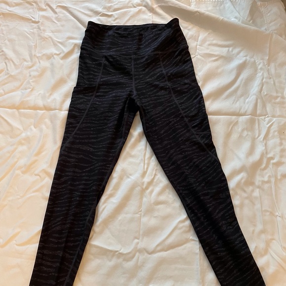 American Eagle Outfitters Pants - American Eagle The Everything Pocket Legging